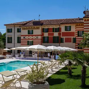 https://villa-zoppi.hotelinveneto.com