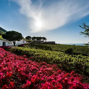 Capofaro & Malvasia Hotel Malfa (Salina)