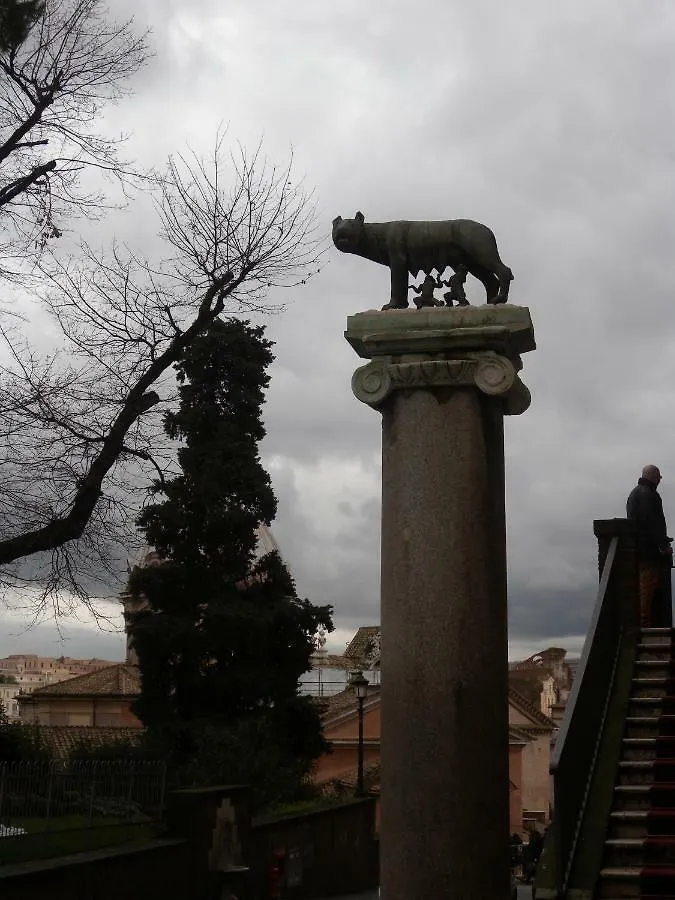 Bed & Breakfast Boezio43B&B Rome Italy